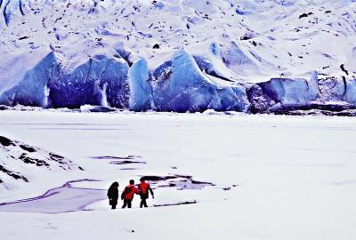 Children at the glacier