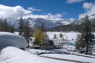 u48/sandyfleischman/medium/37288257.IMG00527vistawsnowraili.jpg