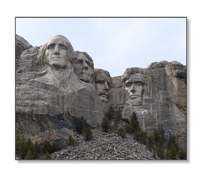 <b>George, Tom, Ted, & Abe</b><br><font size=2>Mount Rushmore Natl Memorial, SD
