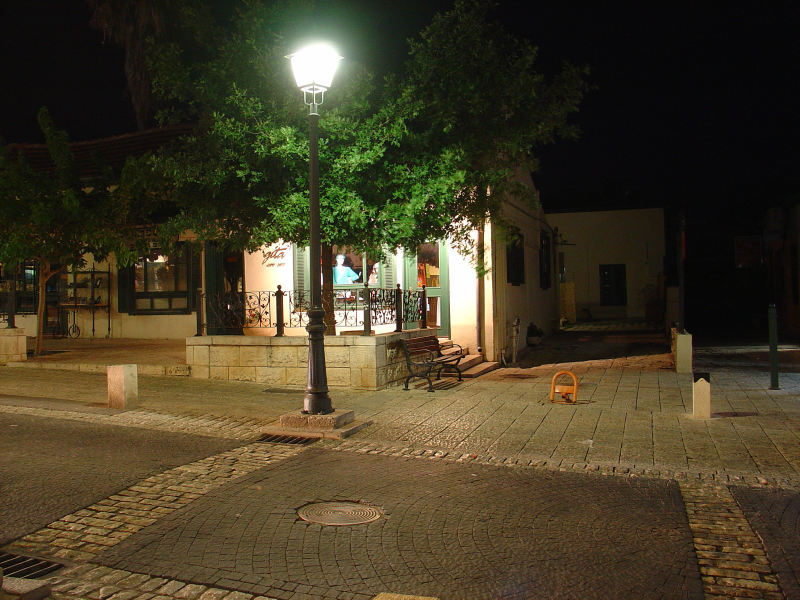 street light - Amiad Dvir