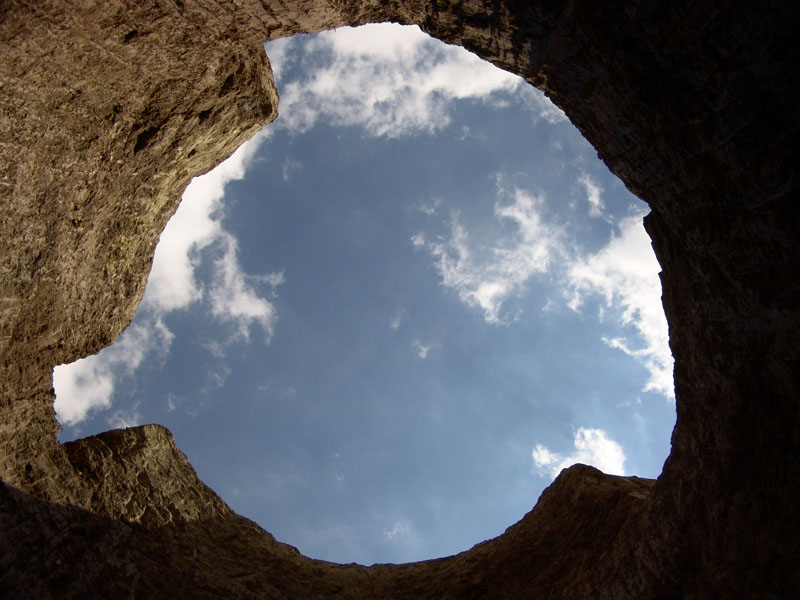 Pit Sky<br>by Arahne