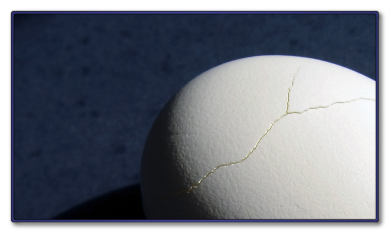 <b>Cracks</b><br><font size=1>*by Stphane Bouchard</font>