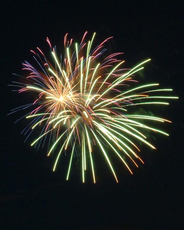 2004_0701_Fireworks4