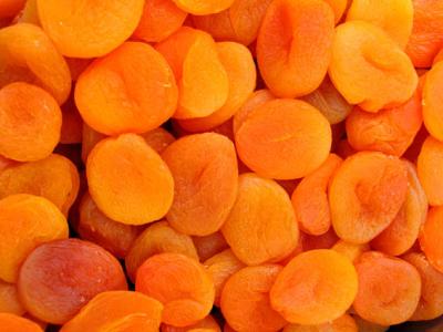 Dried apricots.jpg