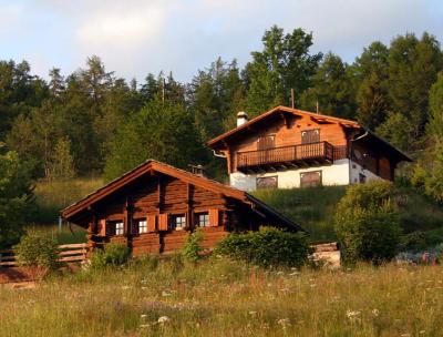 chalets in Mase