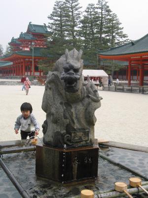 Child at the dragon fountain
