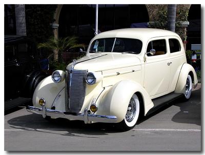 1937 Nash Lafayette 400 - Click on image for more info