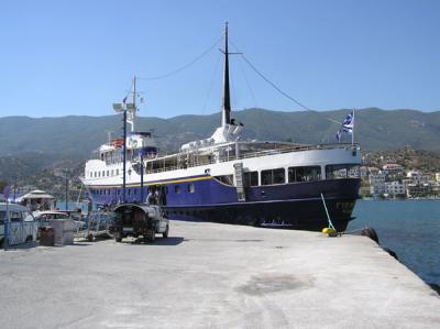Ship in Poros