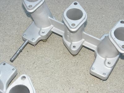 906 Magnesium Intake Manifolds - Jim Logan Oct2004 - Photo 34.JPG