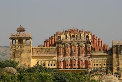 Zoom of the back of the palace of the winds facade