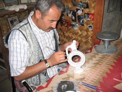 Sirca Seramik workshop in Avanos - handpainted ceramics