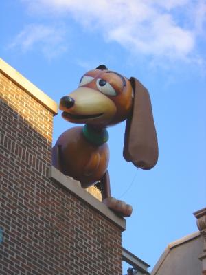 MGMSlinkyDog1.jpg