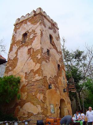 AKBuilding2.jpg