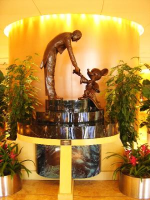 ContemporaryStatue.jpg