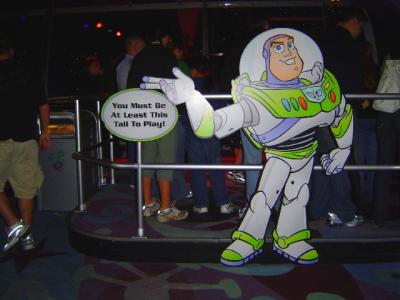 DisneyQuestBuzzRideSignage.jpg