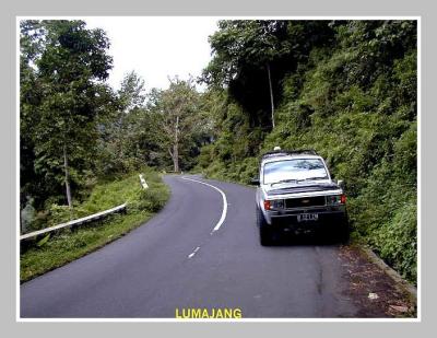 Melewati jalan berkelok2 di Lumajang jatim