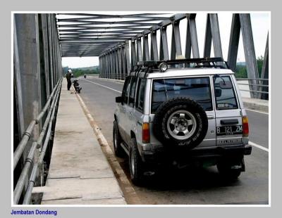 jembatan panjang di Sanga-sanga Kalimantan