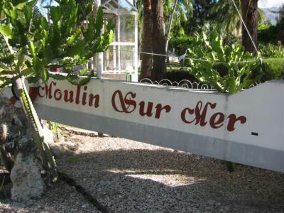 arriving at Moulin Sur Mer