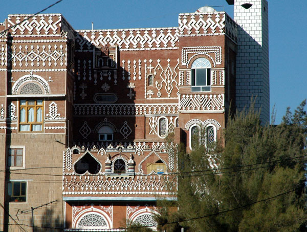 Even in the newer areas of Sana'a there are interesting buildings