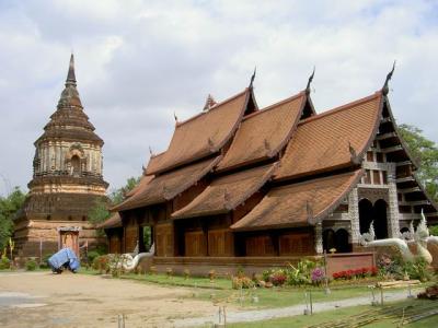 Wat Lokmoli