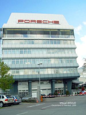 Porsche Factory DSC03757.jpg