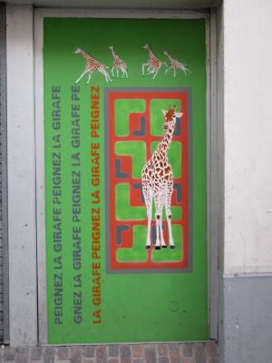 Paint the giraffe!