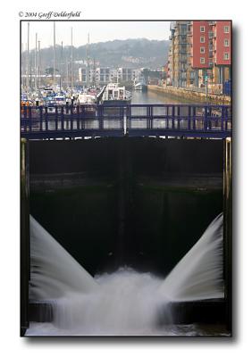 Water pouring into lock - Portishead Marina copy.jpg