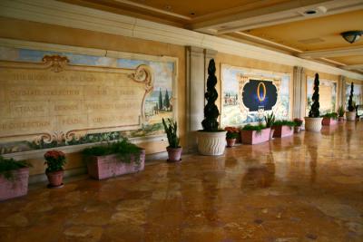 Bellagio Corridor to Monet Exhibit