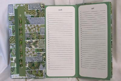Perpetual Calendar - Green Bricks