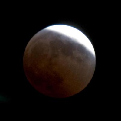 CRW_2402lunareclipse.jpg