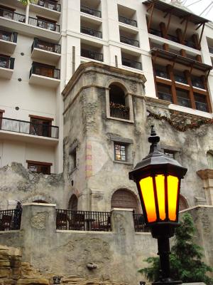 Gaylord Atrium-01.jpg