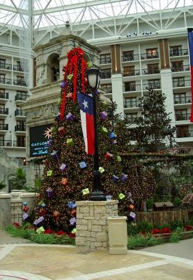 Christmas Tree-02.jpg