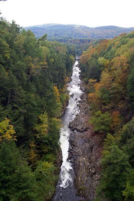u49/fischerfoto/medium/35956808.quechee_gorge_vt_2003_IMG_0782.jpg