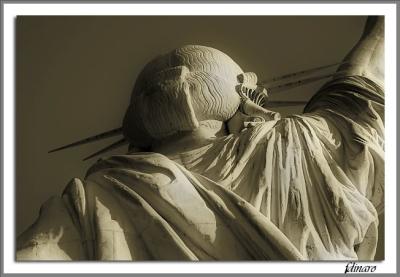 u49/frangee/medium/36074679.thebackboneofnyc.jpg