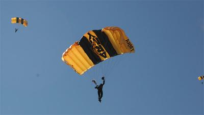 parachutes1.jpg