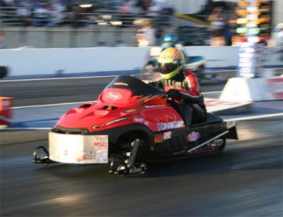 u49/fuelcarfan/medium/36428643.snowmobile.jpg