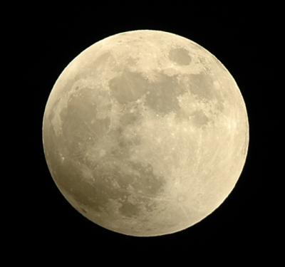 Moon 10-27-04