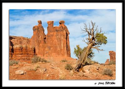 Three Gossips4455