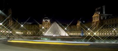 Louvre Pyramid star filter.jpg