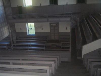 mp_10 - Inside Quaker Meeting House