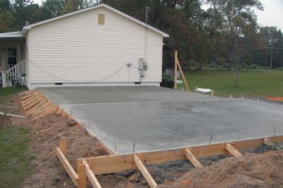 concrete pad poured 10-29-04.