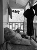 Bivouac sur la terrasse du chalet Pyrenea à Gourette, Avril 1959