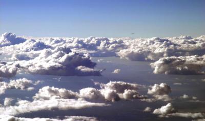 IMG_4848---------other plane above cloud level.jpg