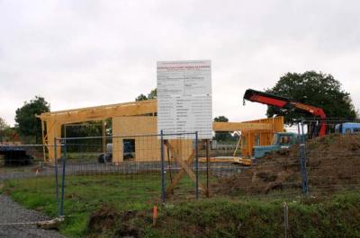 Bouw van de nieuwe brandweerkazerne, realisatie voorjaar 2005