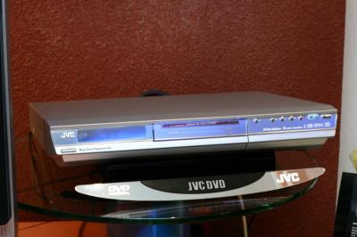 20041123 'JVC DVD Recorder' with 160GB hard drive