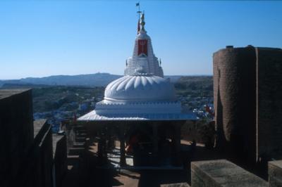 templeIN1325_stupa_Jodphur.jpg
