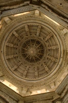 templeIN1328_ceiling_Ranakp.jpg