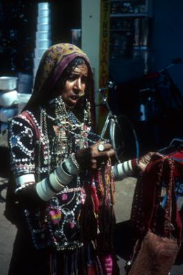 peopleGoaIN1155_gypsy.jpg