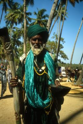 peopleGoaIN1173_holyman.jpg