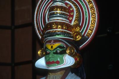 peopleIN1062_kathakali-dance.jp